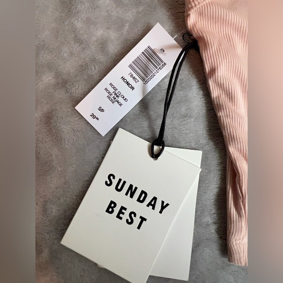 Sunday Best Cropped Tank - Picture 3 of 4